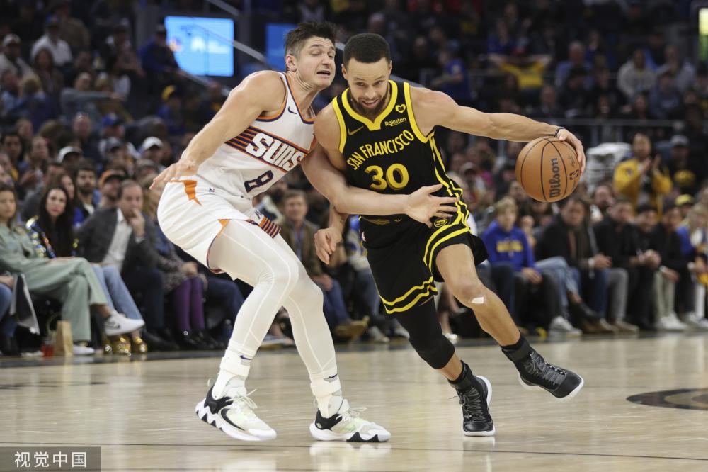 在这场赛事 在这场赛事