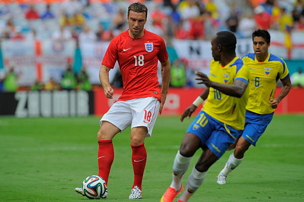 莱奥-罗曼近两次出场分别对阵巴萨皇马，总计有22次扑救.