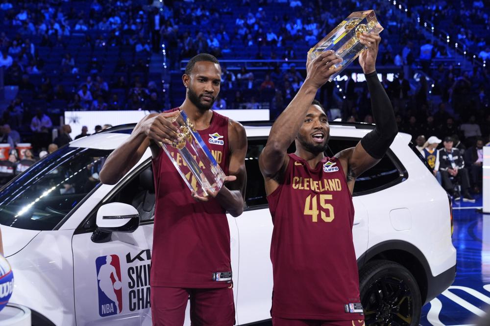 一方面是对 一方面是对